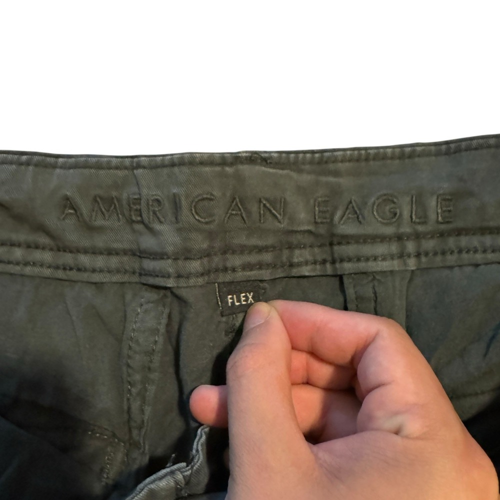 American Eagle Cargo Shorts Mens 34 Grey Extreme Flex Relaxed Longer Length Y2K - Picture 4 of 6